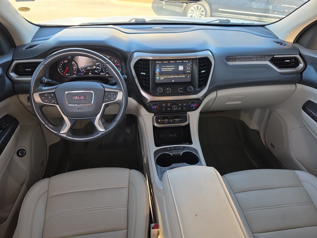 Used 2021 GMC Acadia Denali w/ Denali Technology Package FWD image 17