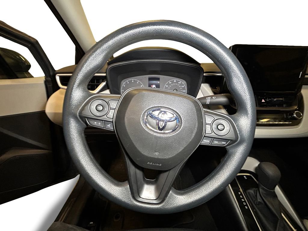 Used 2025 Toyota Corolla LE w/ Convenience Package FWD image 12