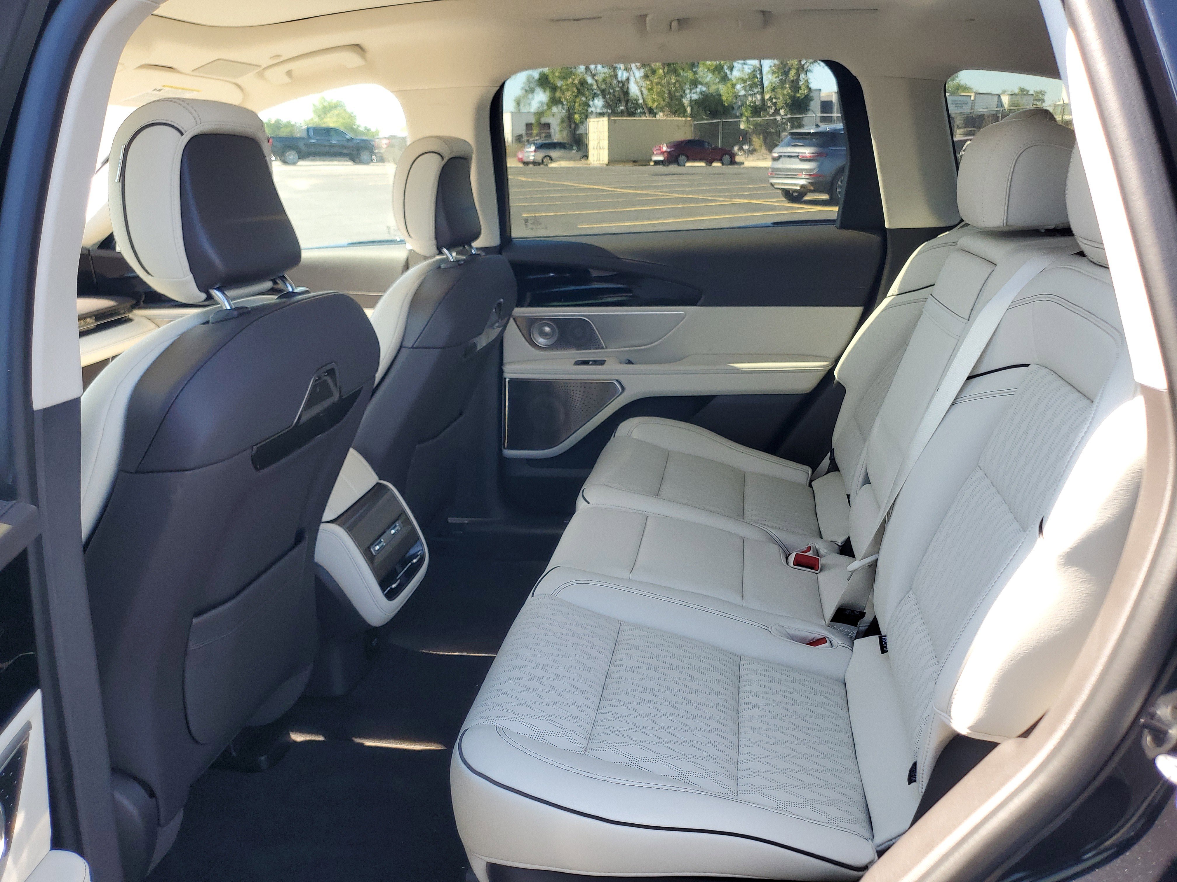 New 2025 Lincoln Nautilus Black Label image 26