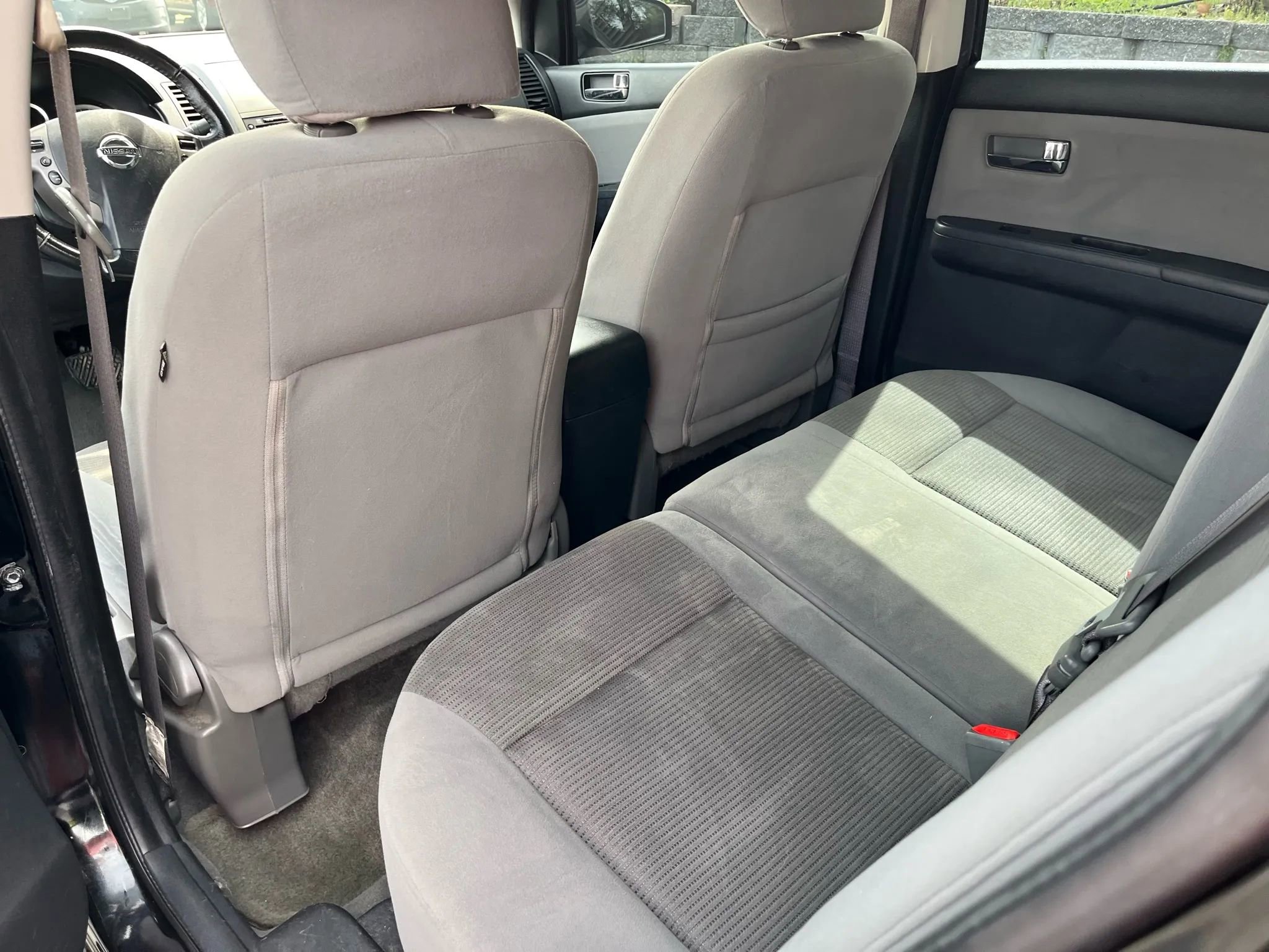 Used 2012 Nissan Sentra 2.0 SR w/ Convenience Pkg image 9