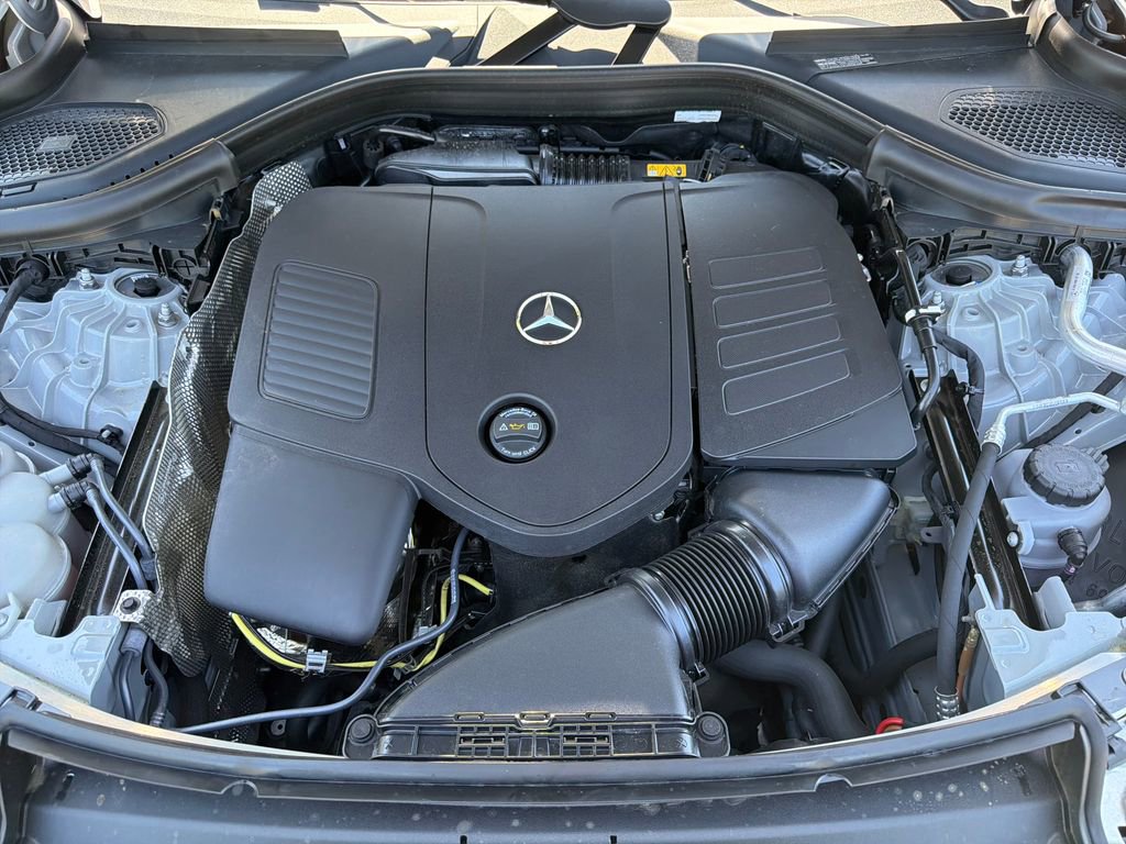 Used 2026 Mercedes-Benz GLC 300 image 16