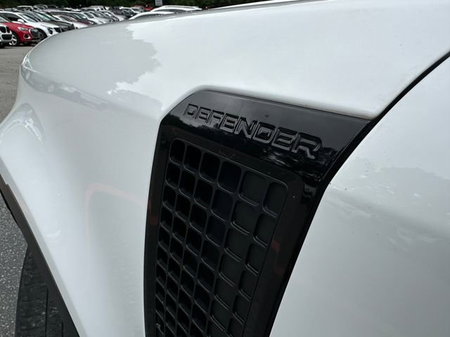 Used 2022 Land Rover Defender 110 S image 44