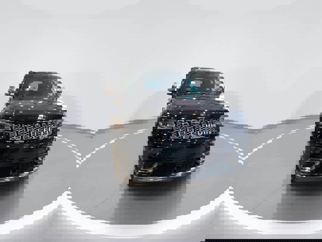 Used 2017 Jeep Grand Cherokee Summit image 3