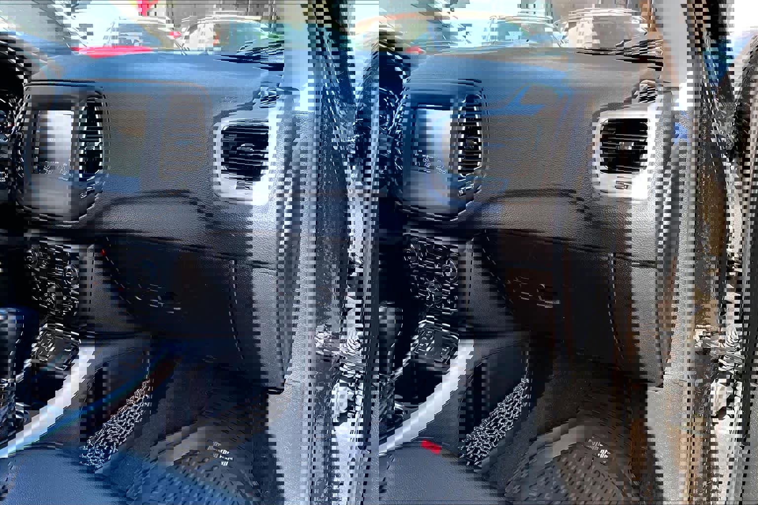 Used 2020 Jeep Compass Latitude image 18