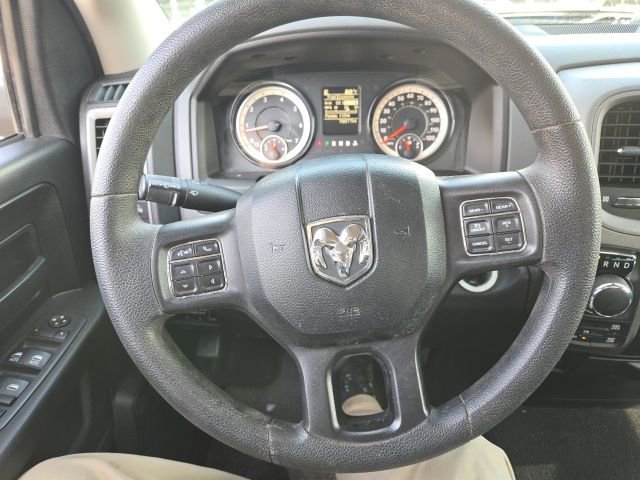 Used 2018 RAM 1500 Express w/ Express Value Package AWD/4WD image 3