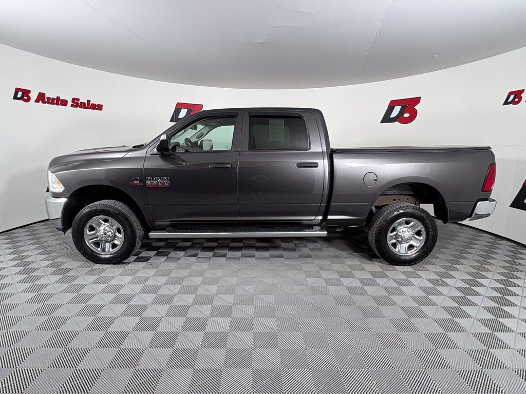 Used 2017 RAM 2500 Tradesman w/ Chrome Appearance Group AWD/4WD image 4