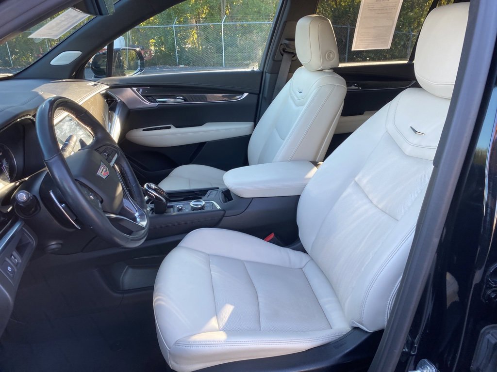 Used 2020 Cadillac XT6 Sport image 11