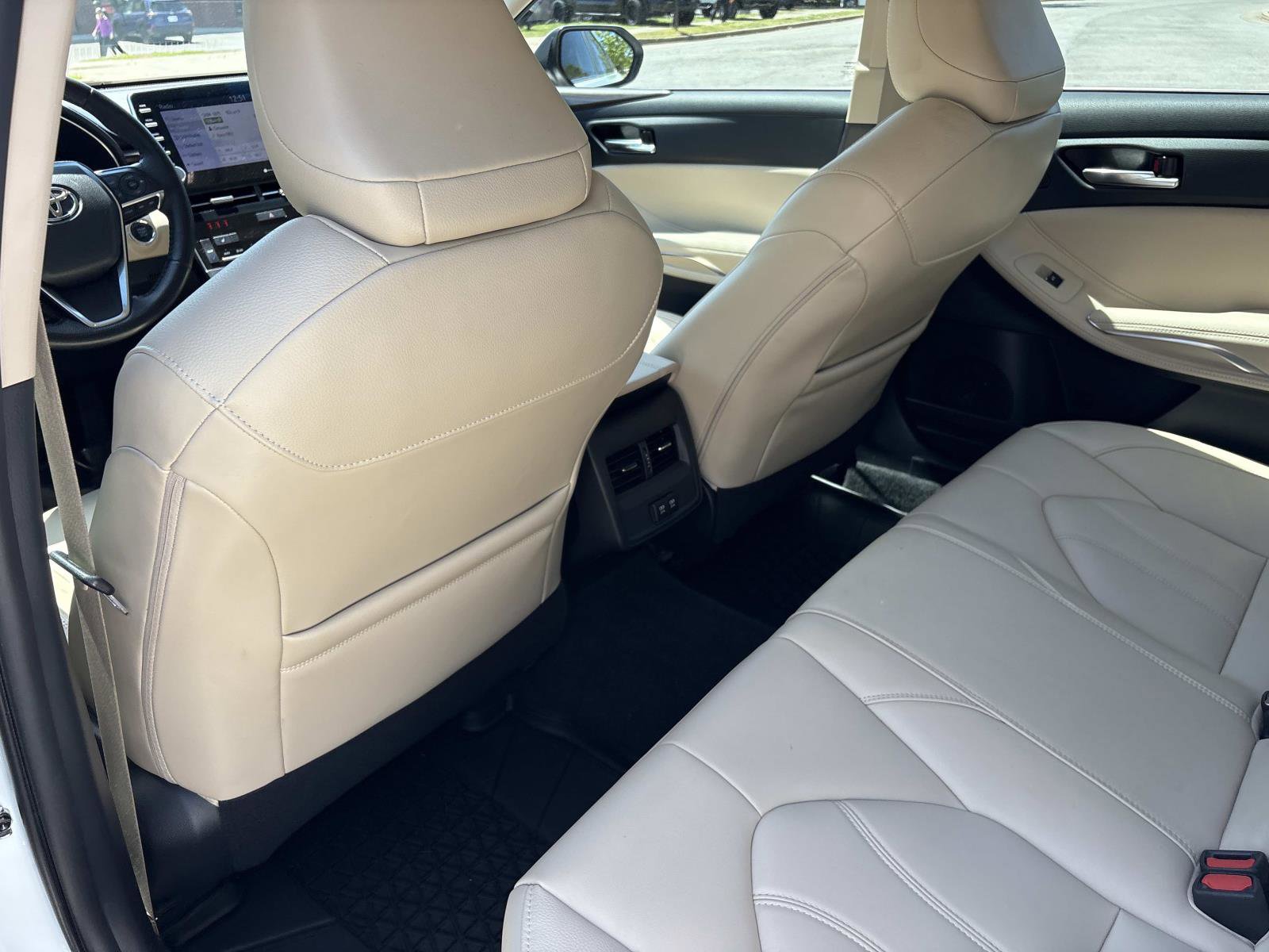 Used 2020 Toyota Avalon XLE w/ All Weather Liner Package FWD image 29