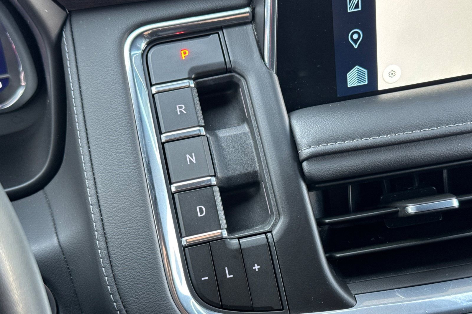 Used 2024 Chevrolet Tahoe LT image 25