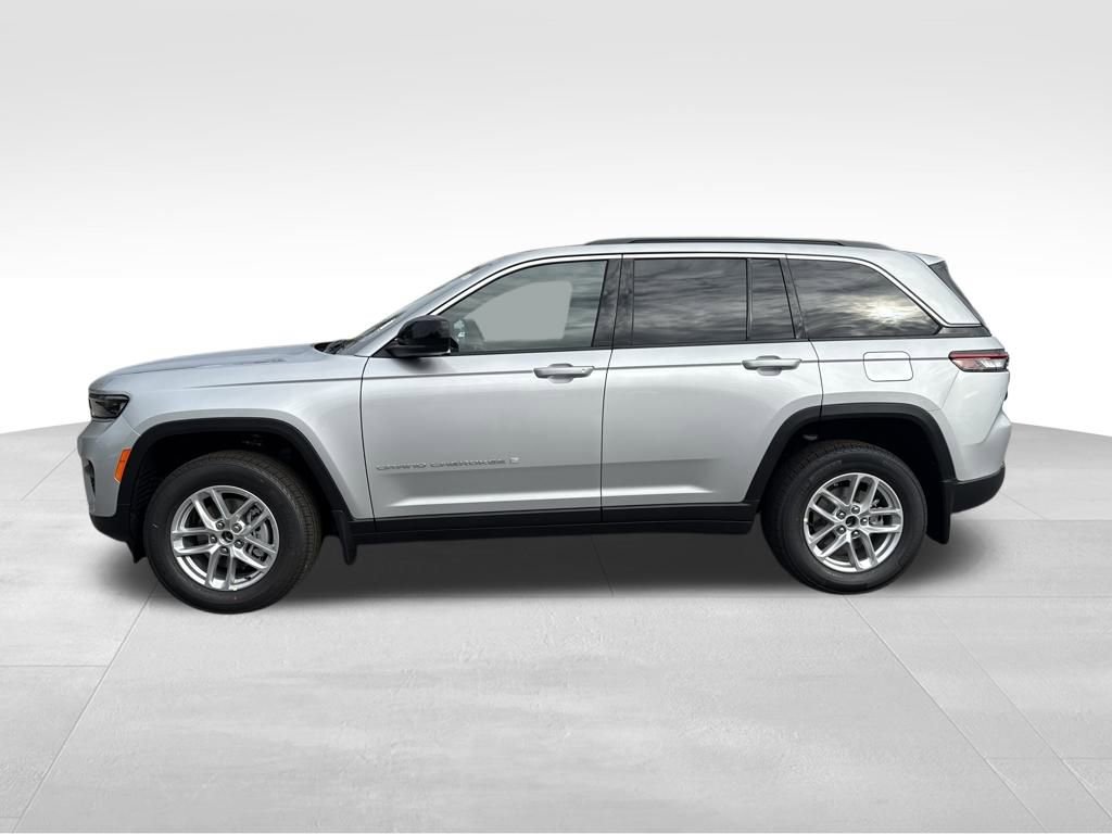 New 2025 Jeep Grand Cherokee Laredo X w/ Trailer Tow Package image 6