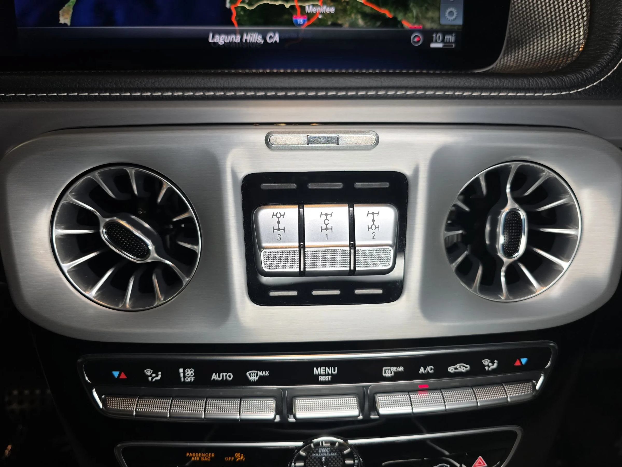 Used 2021 Mercedes-Benz G 63 AMG 4MATIC w/ G Manufaktur Interior Package image 23