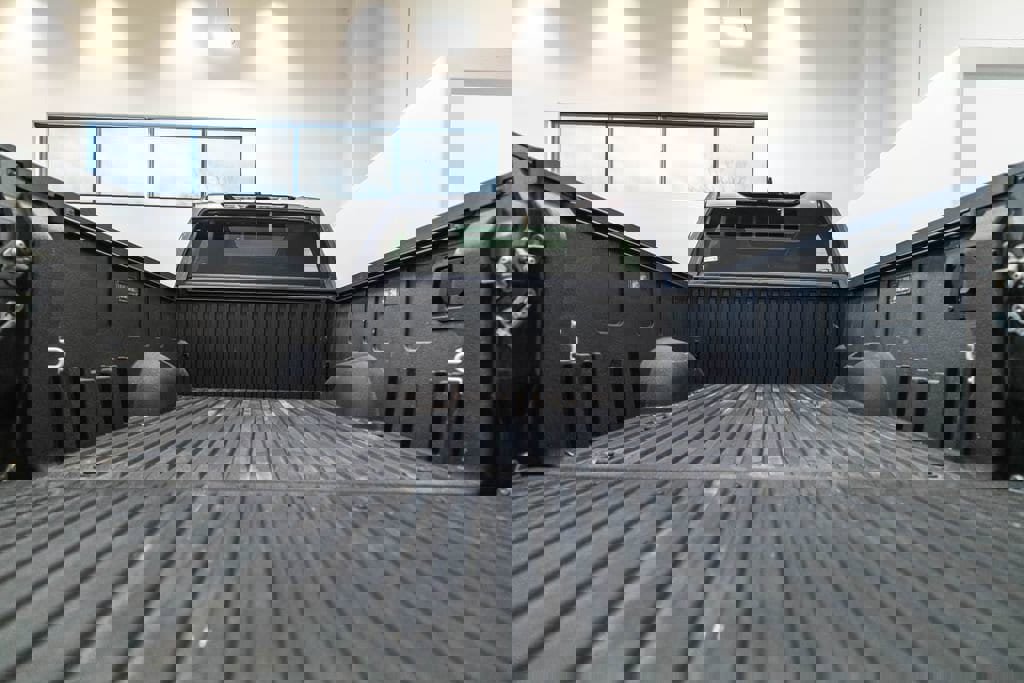 Used 2023 Toyota Tundra Limited w/ Power Package image 37