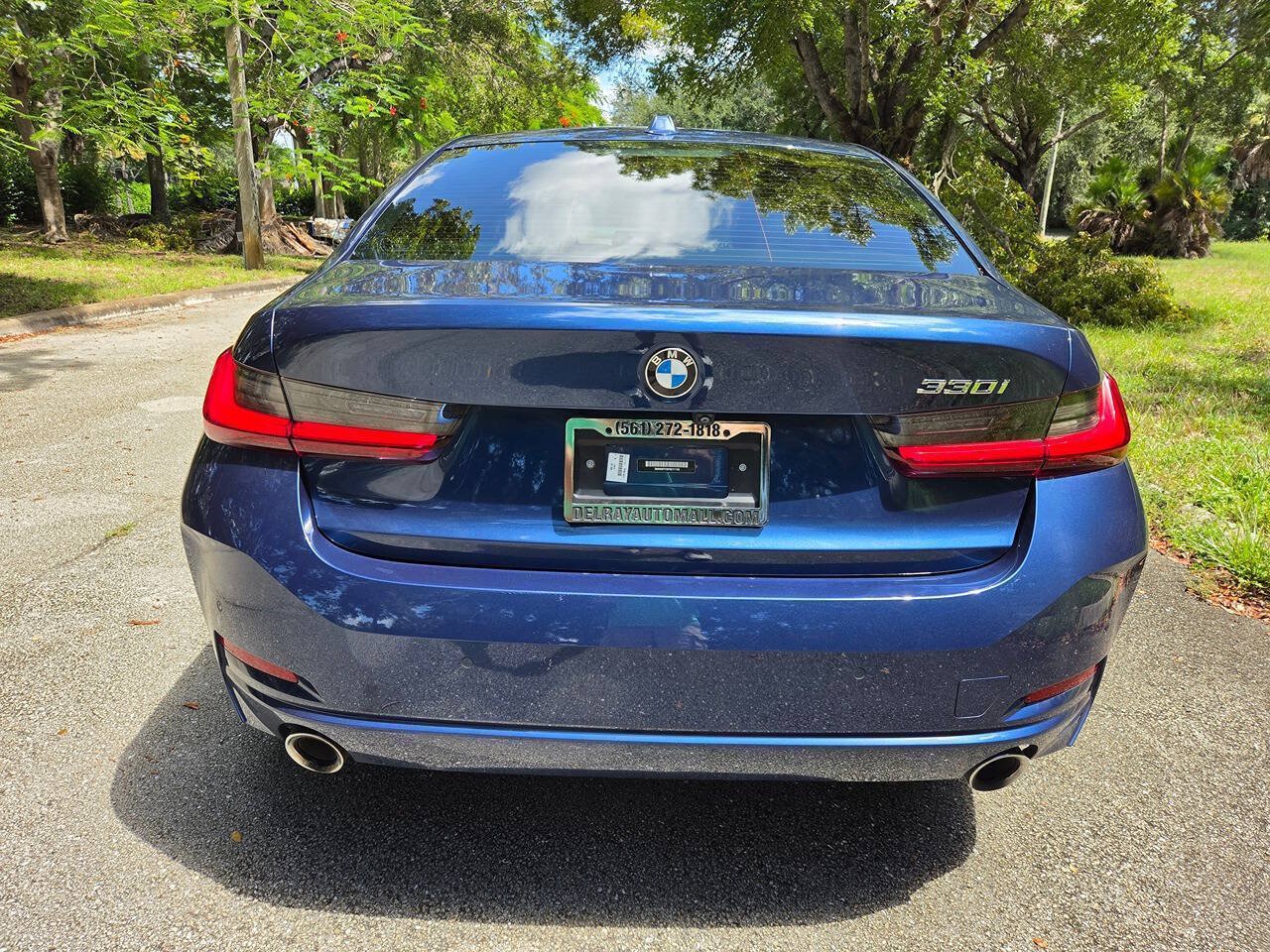 Used 2023 BMW 330i Sedan w/ Premium Package RWD image 7