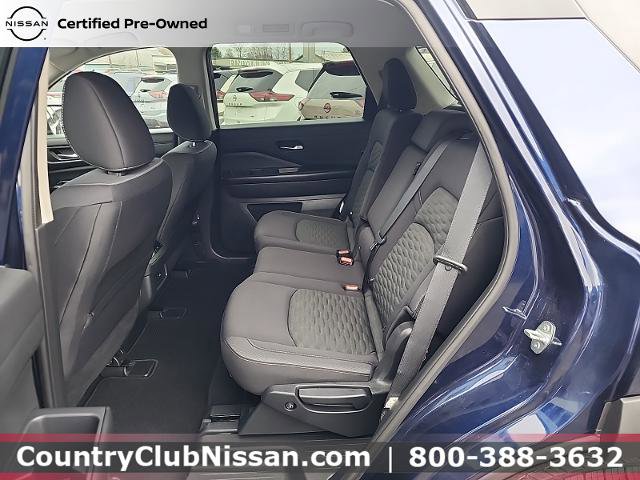 Certified 2022 Nissan Pathfinder SV image 23