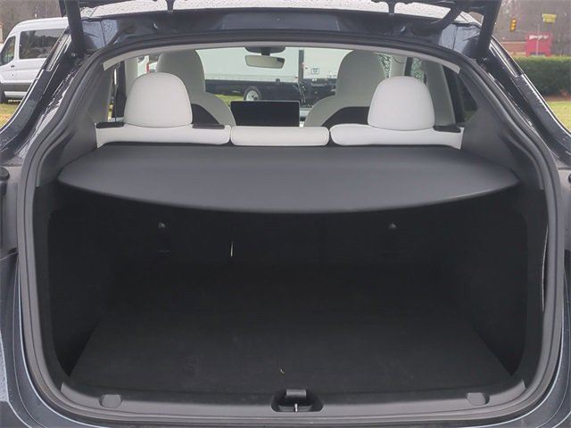 Used 2023 Tesla Model Y Long Range image 32