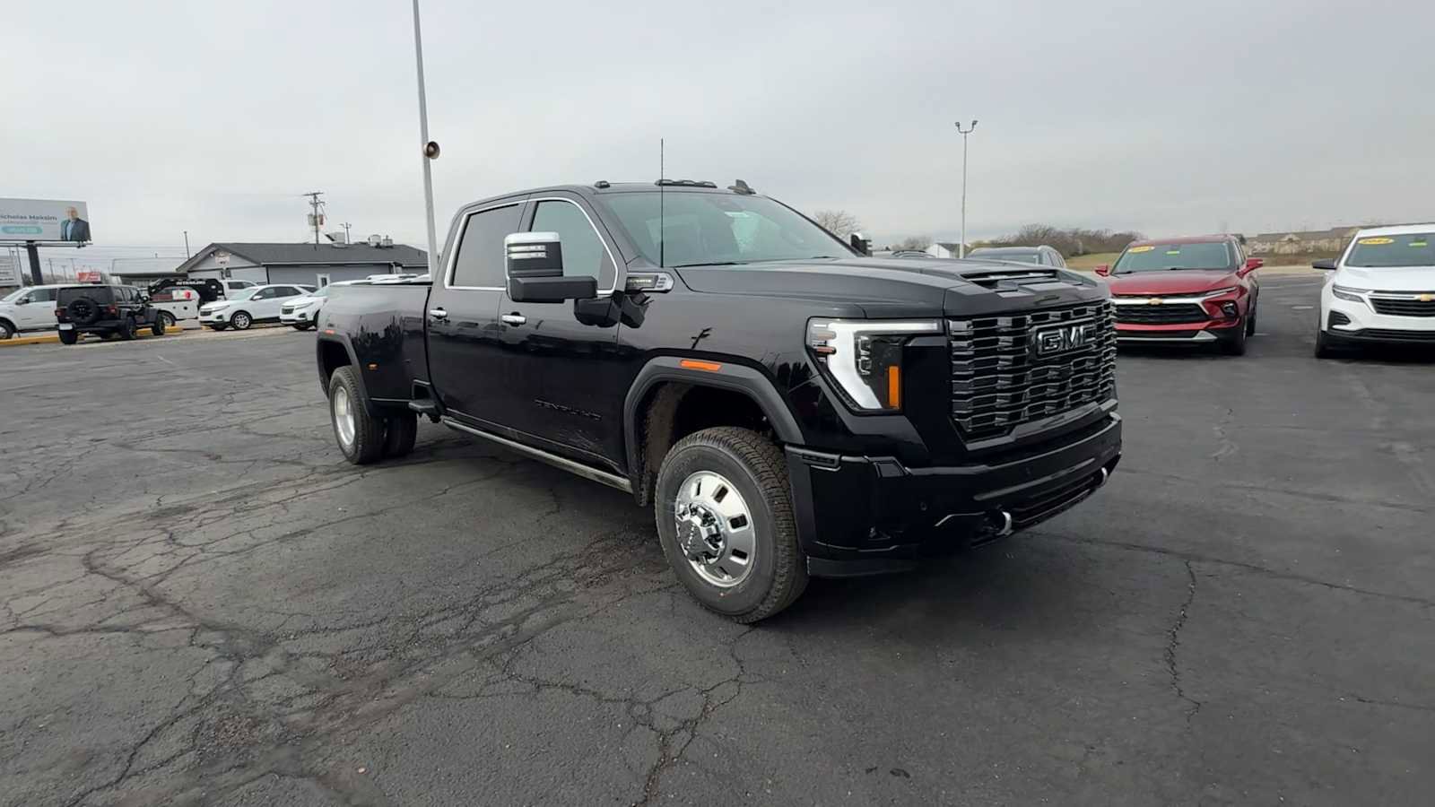 New 2026 GMC Sierra 3500 Denali Ultimate w/ LPO, Black Badging Package image 2