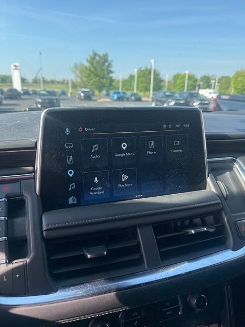 Used 2023 Chevrolet Suburban Z71 w/ Z71 Off-Road Package AWD/4WD image 6