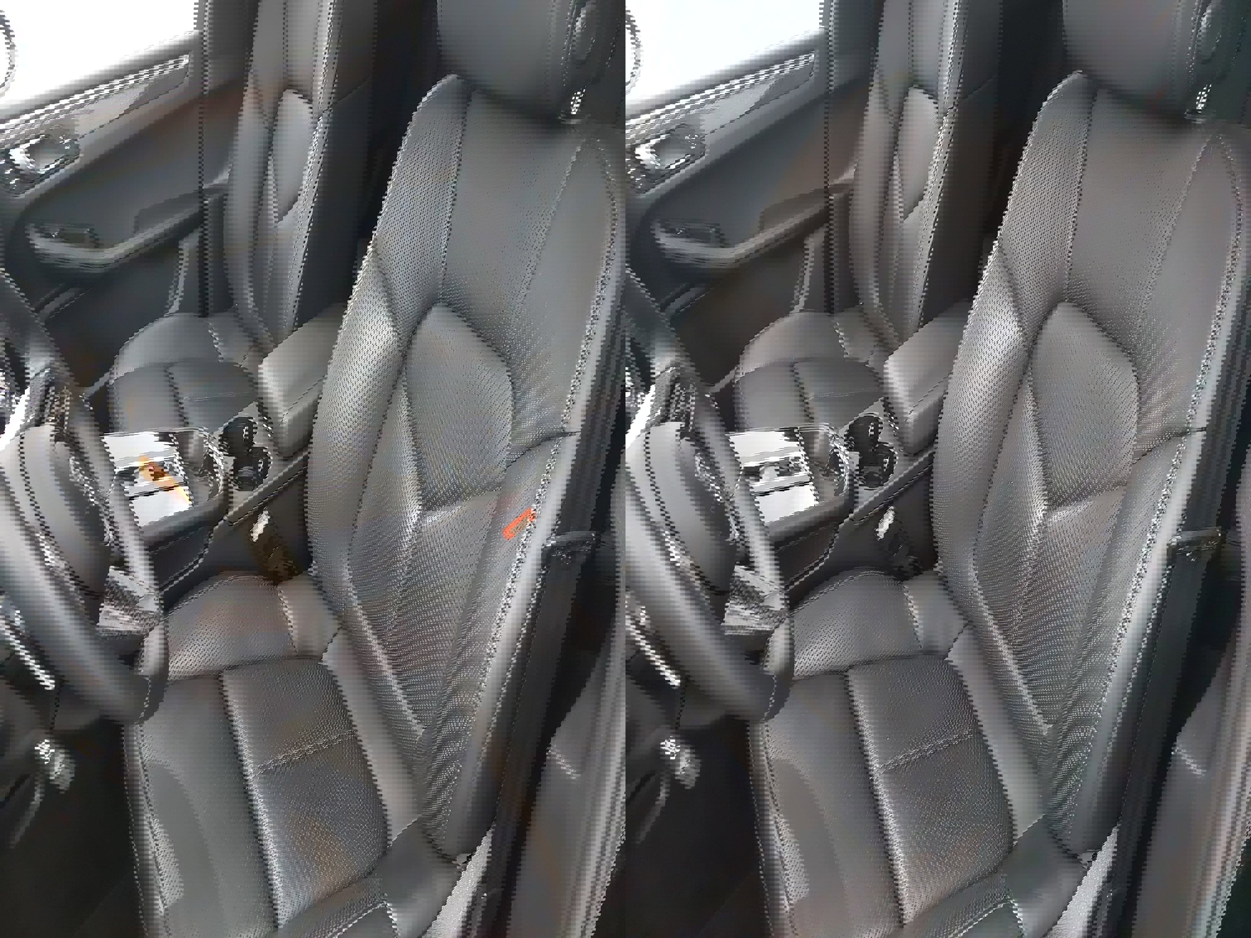 Certified 2022 Porsche Macan image 5