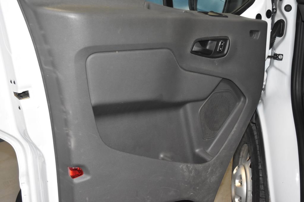 Used 2024 Ford Transit 250 148 Medium Roof Extended AWD image 4