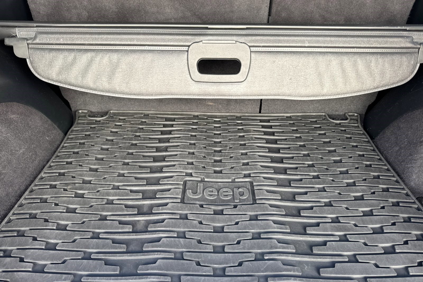 Used 2016 Jeep Grand Cherokee Limited image 33