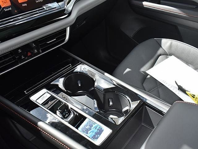New 2026 Volkswagen Atlas Peak Edition AWD/4WD image 13
