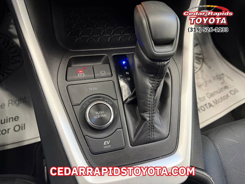 Used 2019 Toyota RAV4 XLE image 14