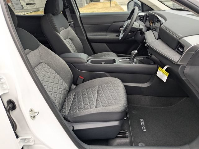New 2026 Nissan Kicks SV w/ Cold Weather Package FWD image 31