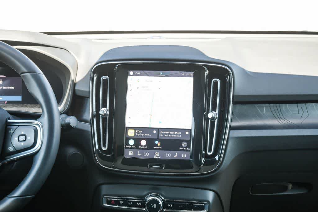 Used 2023 Volvo C40 P8 Recharge Plus AWD/4WD image 13