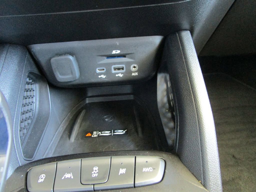 Used 2022 Chevrolet TrailBlazer RS w/ Sun and Liftgate Package image 35