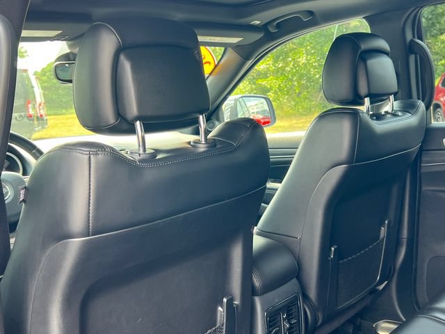 Used 2020 Jeep Grand Cherokee Limited AWD/4WD image 38