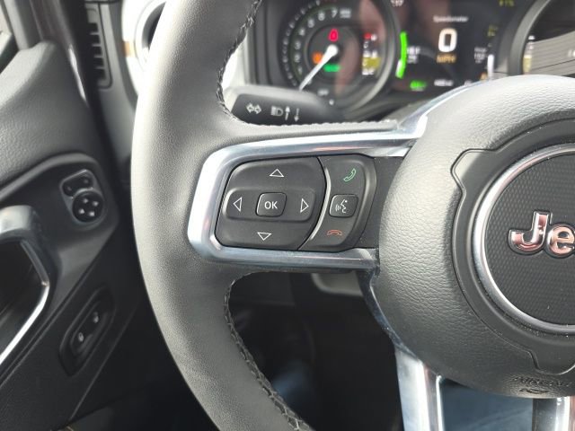 Used 2025 Jeep Wrangler Unlimited Sahara w/ Safety Group image 18