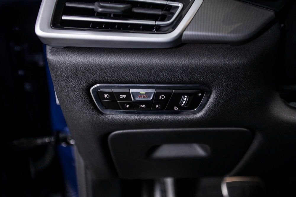 Used 2021 BMW X6 xDrive40i w/ M Sport Package image 35