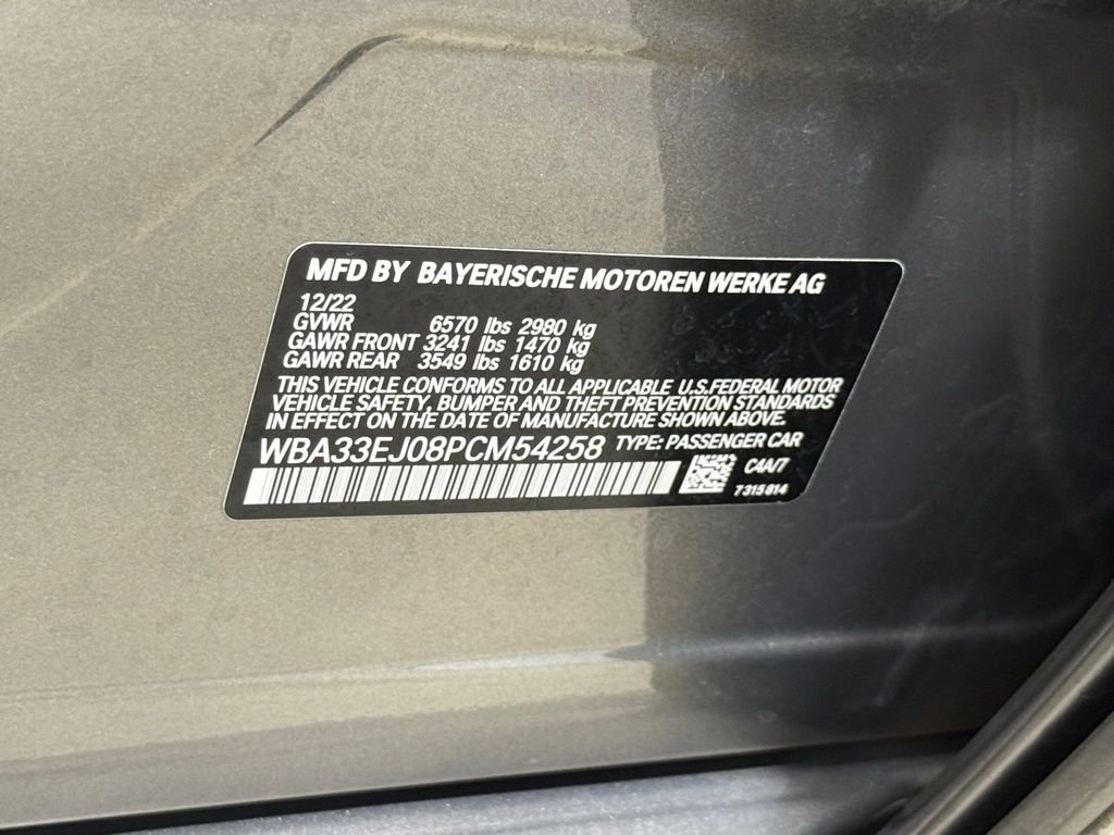 Used 2023 BMW 760i xDrive image 33