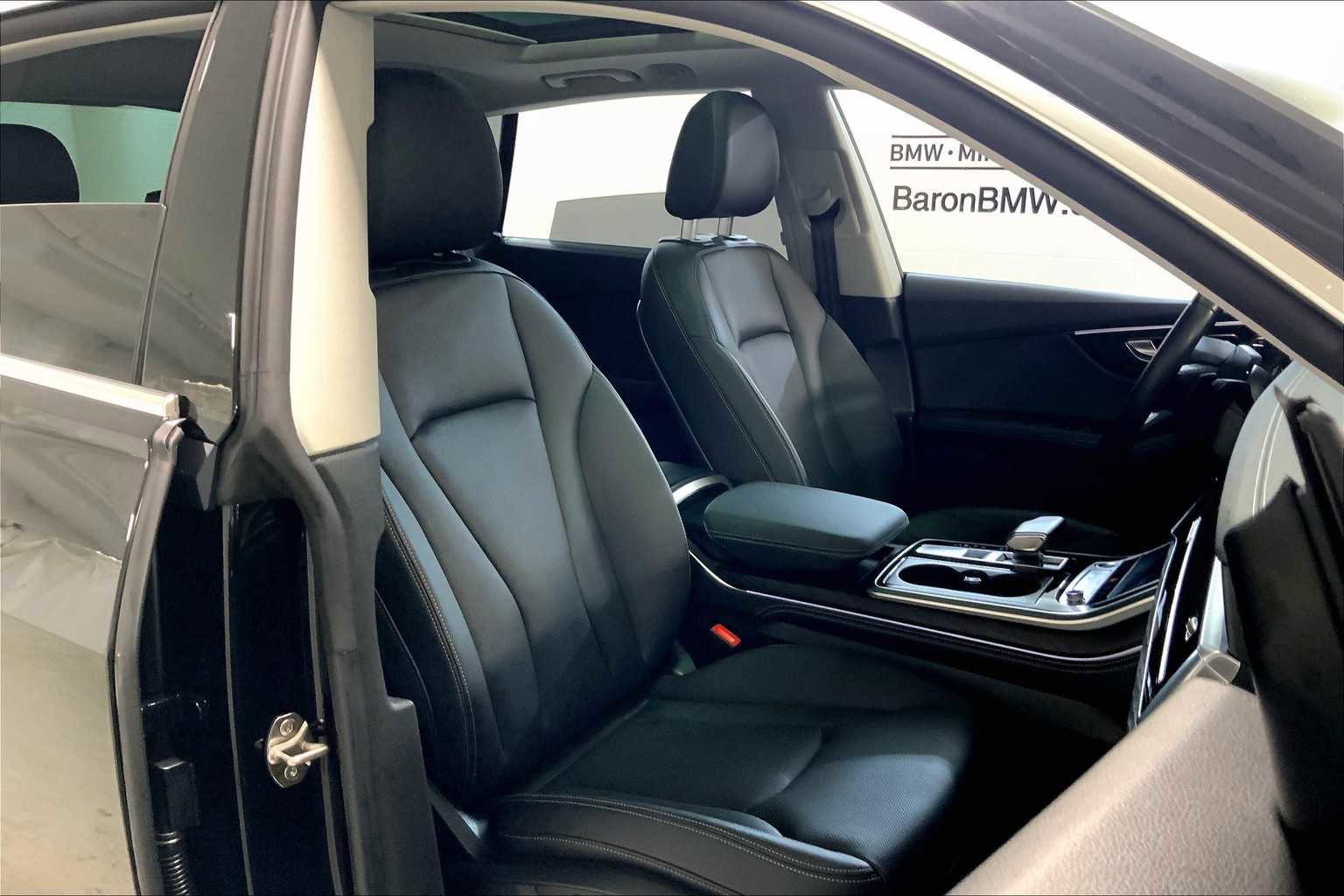 Used 2023 Audi Q8 Prestige image 10