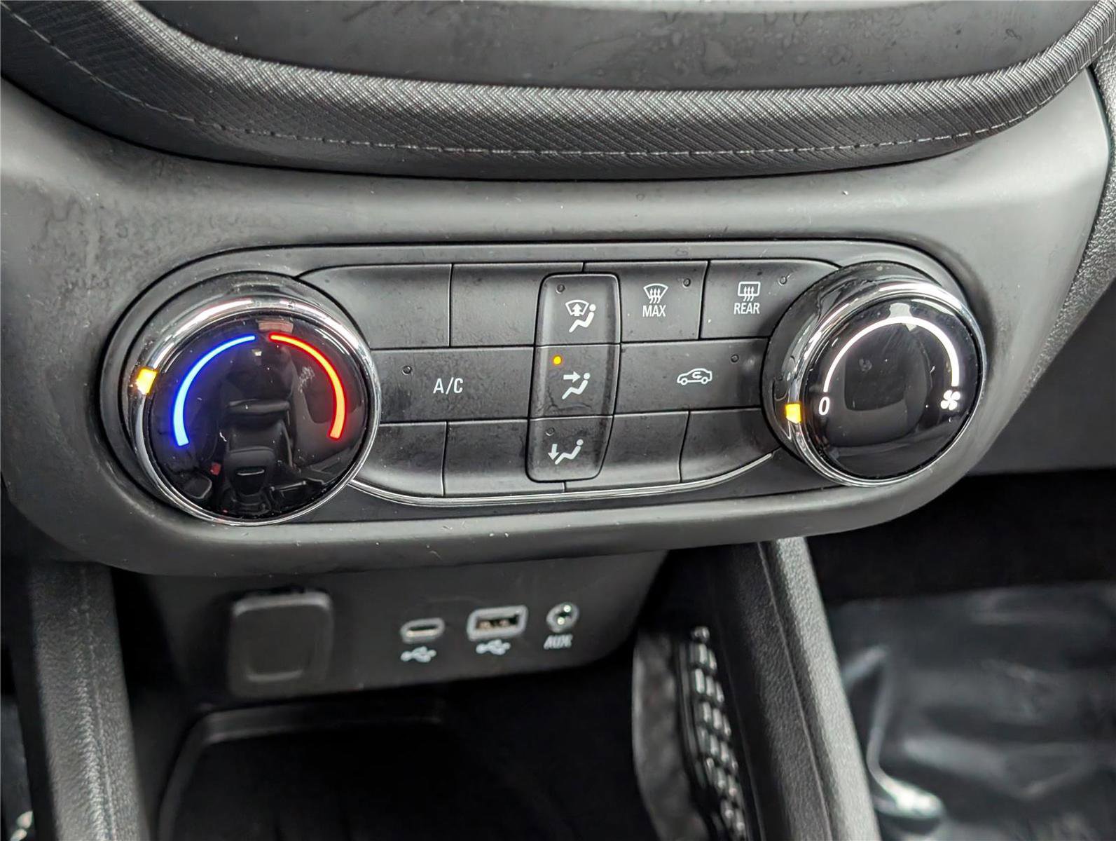 Used 2023 Chevrolet TrailBlazer LS AWD/4WD image 24