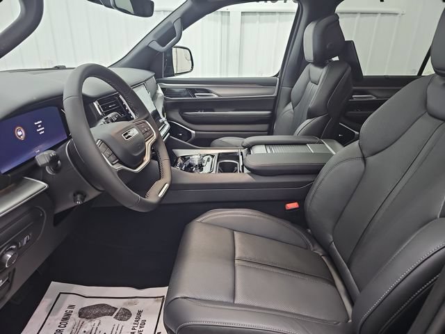 New 2026 Jeep Grand Wagoneer Limited AWD/4WD image 40