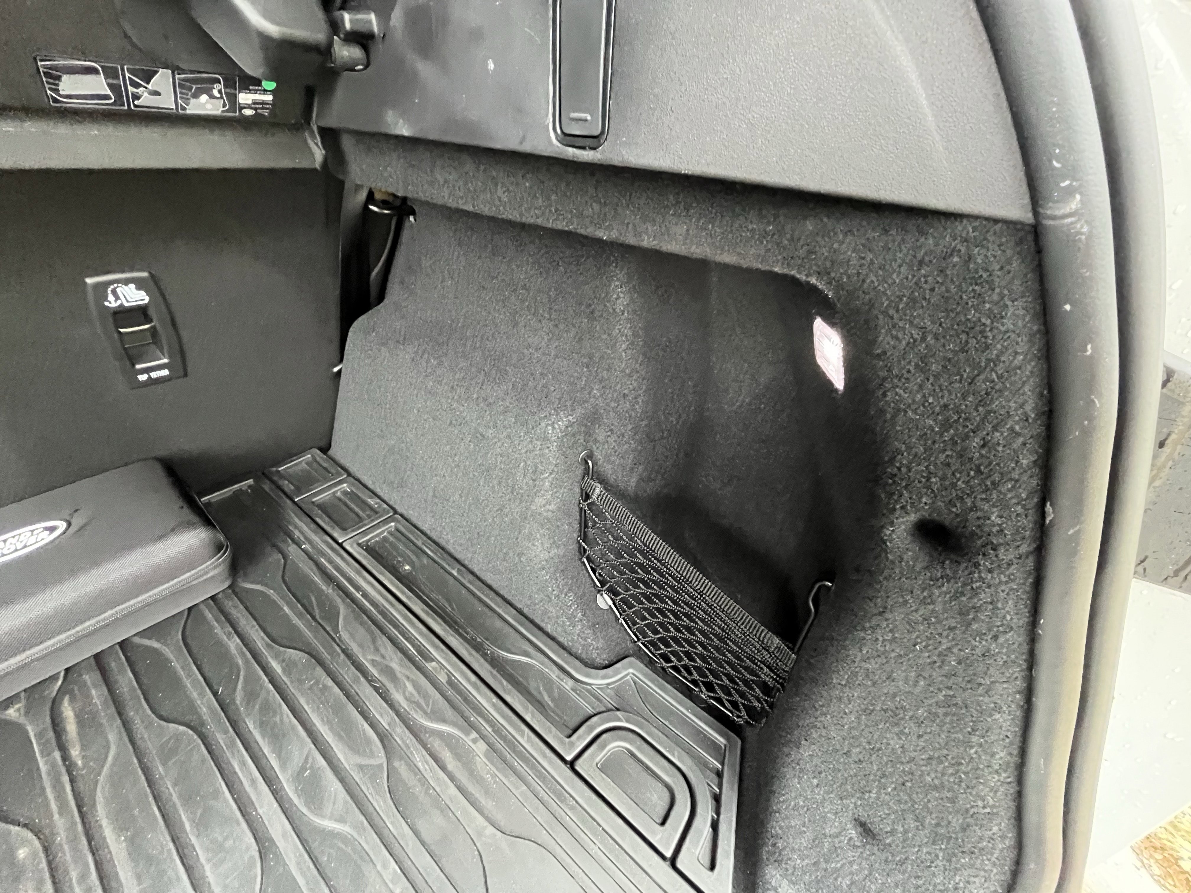 Certified 2023 Land Rover Range Rover Evoque R-Dynamic SE image 33