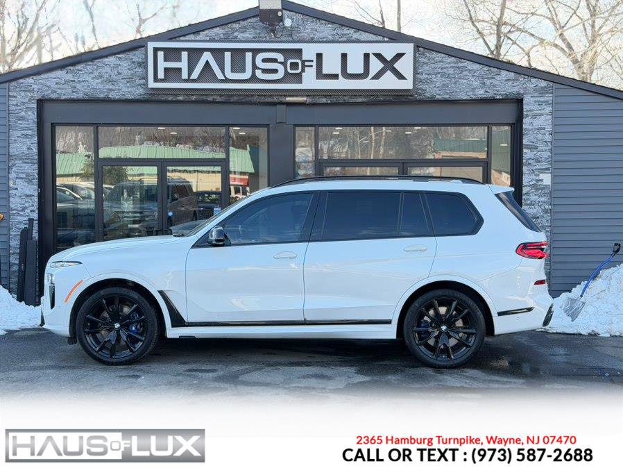 Used 2023 BMW X7 M60i image 11