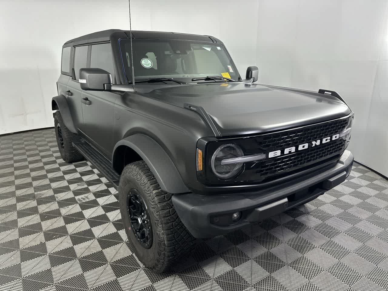 Used 2022 Ford Bronco Wildtrak AWD/4WD image 2