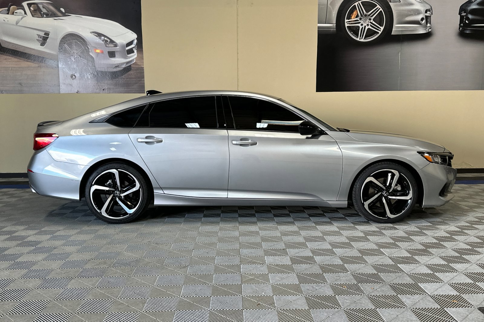 Used 2022 Honda Accord Sport image 3