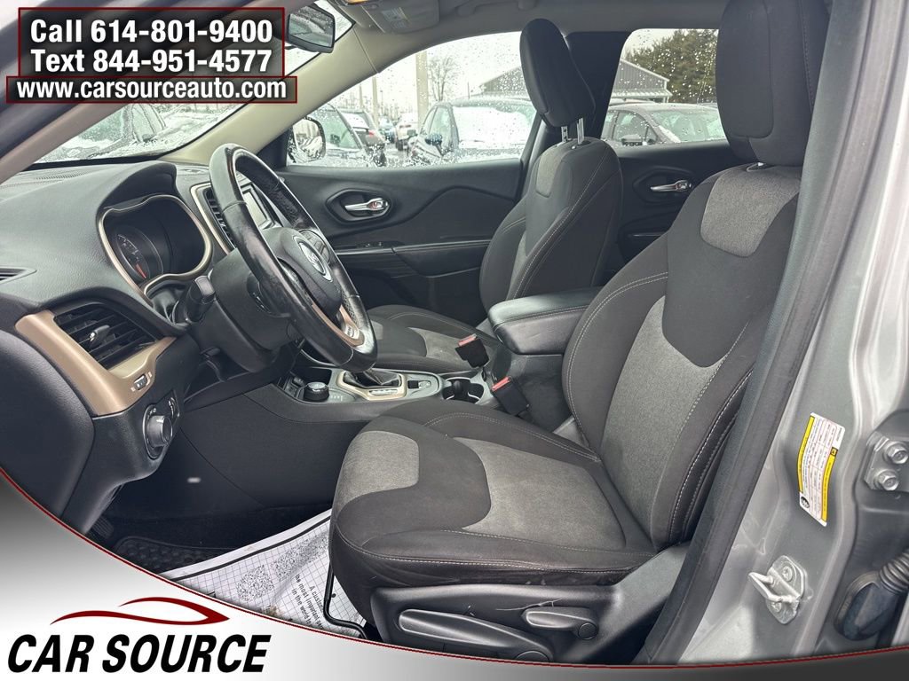 Used 2016 Jeep Cherokee Sport w/ Cold Weather Group image 7