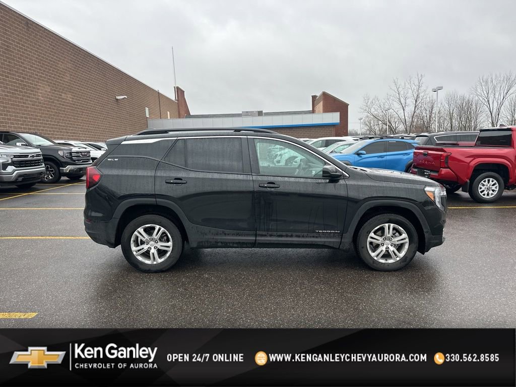 Used 2022 GMC Terrain SLE w/ Driver Convenience Package