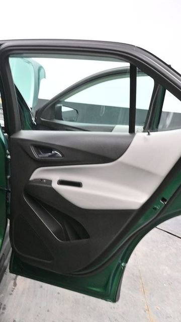 Used 2018 Chevrolet Equinox LS image 11
