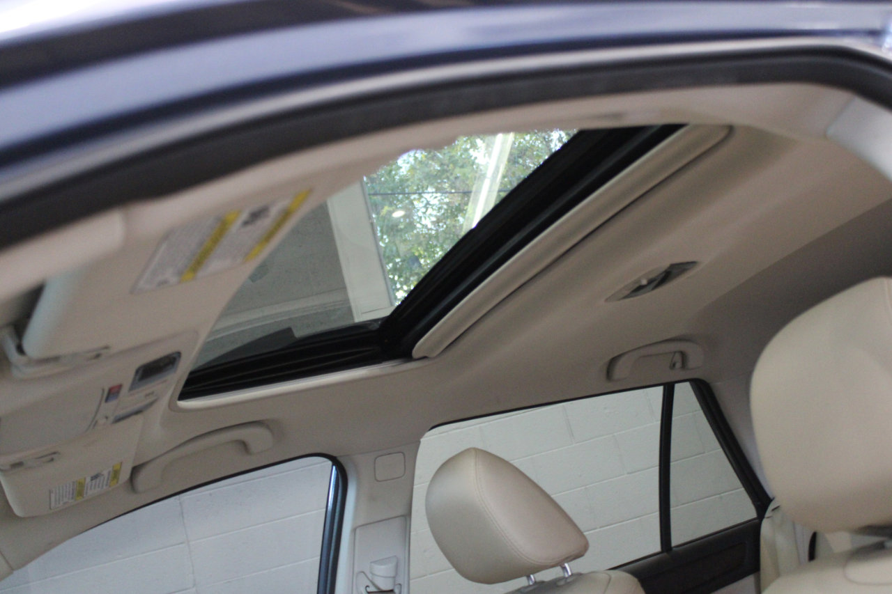 Used 2017 Subaru Outback 2.5i Limited image 12