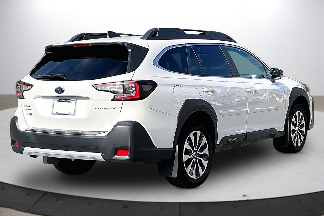 Used 2024 Subaru Outback Limited AWD/4WD image 8