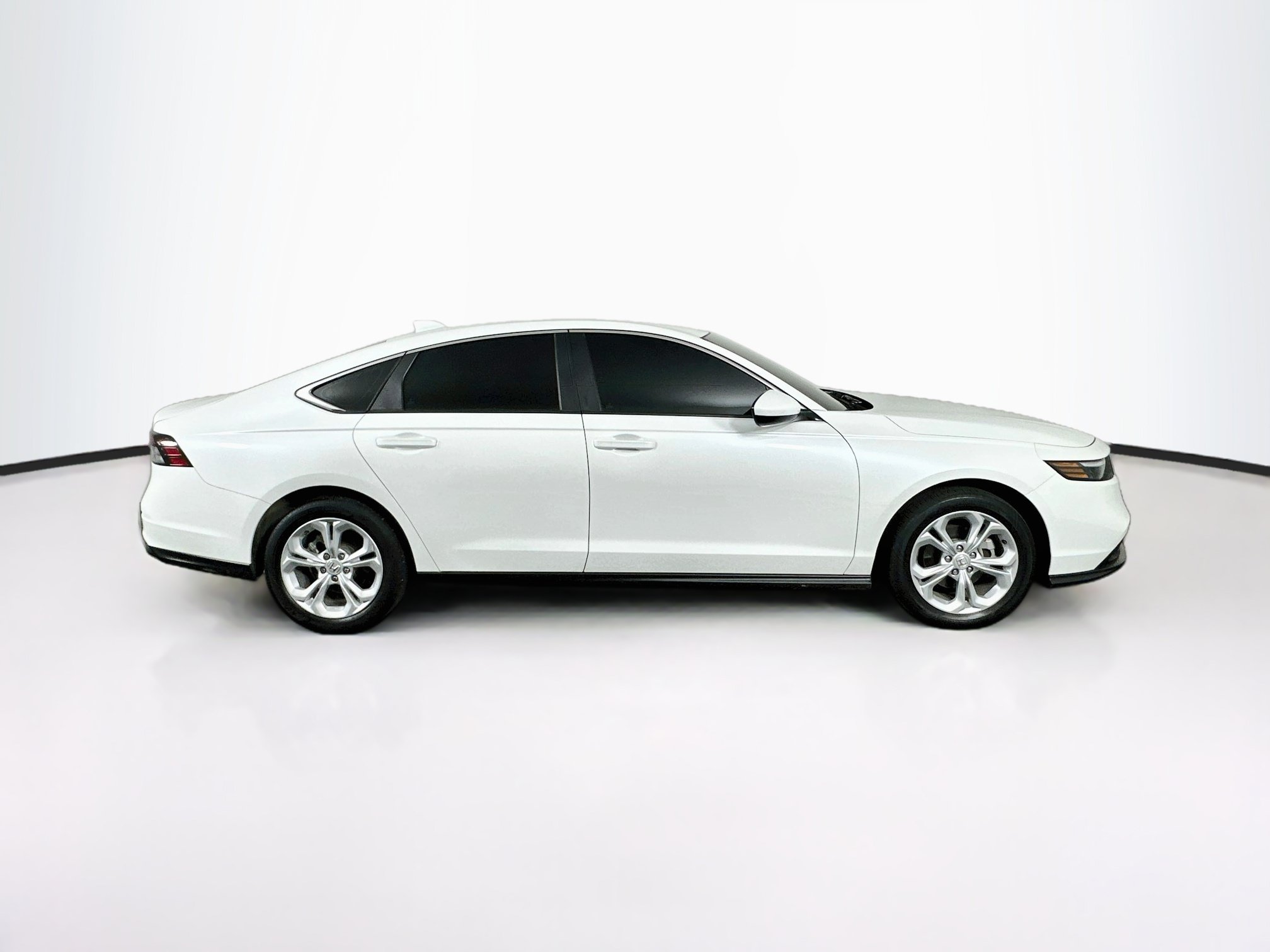 Used 2024 Honda Accord LX image 10