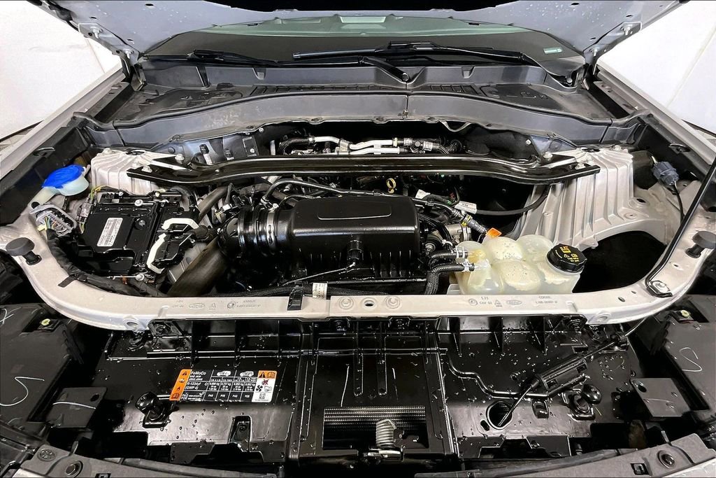 Used 2021 Ford Explorer Limited w/ Equipment Group 301A image 9