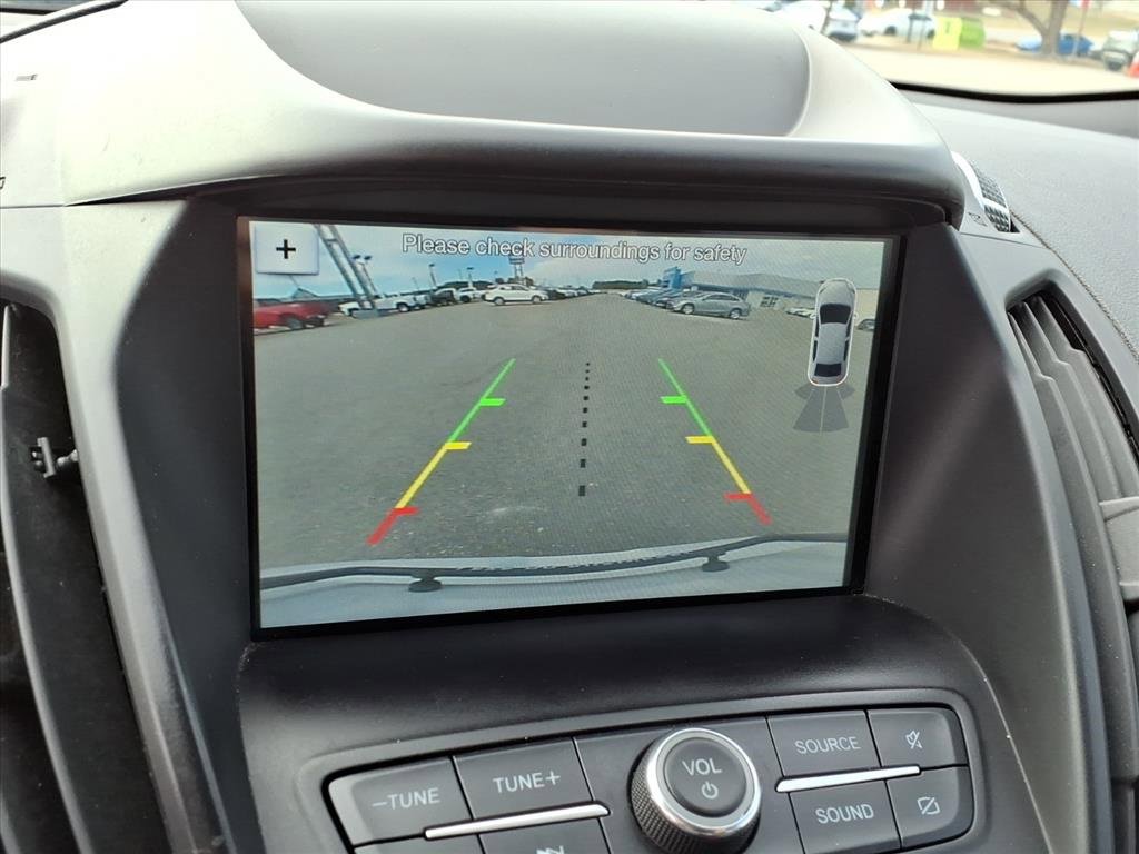 Used 2019 Ford Escape SE image 18