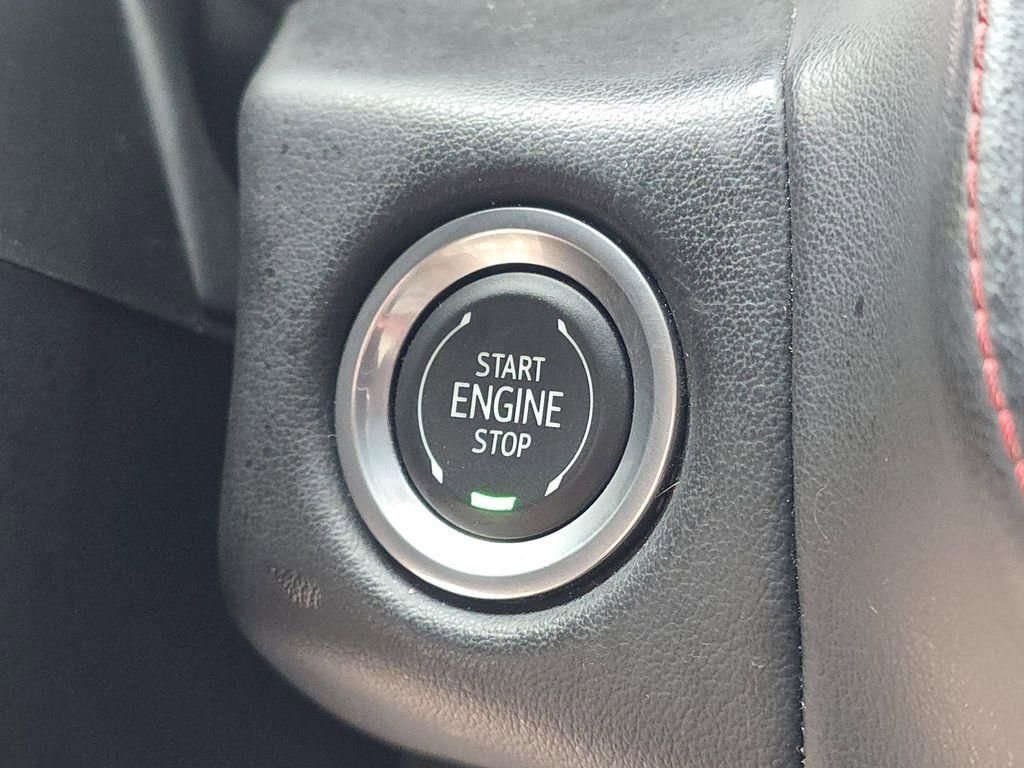 Used 2024 Chevrolet Suburban RST w/ Sport Performance Package RWD image 32