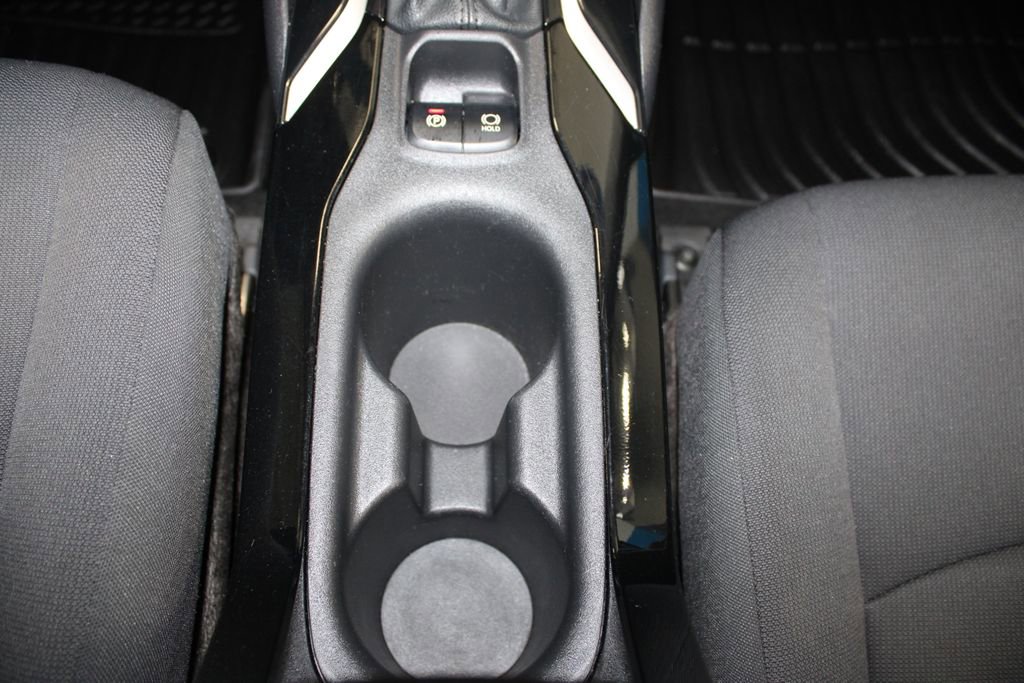 Used 2022 Toyota Corolla LE FWD image 29
